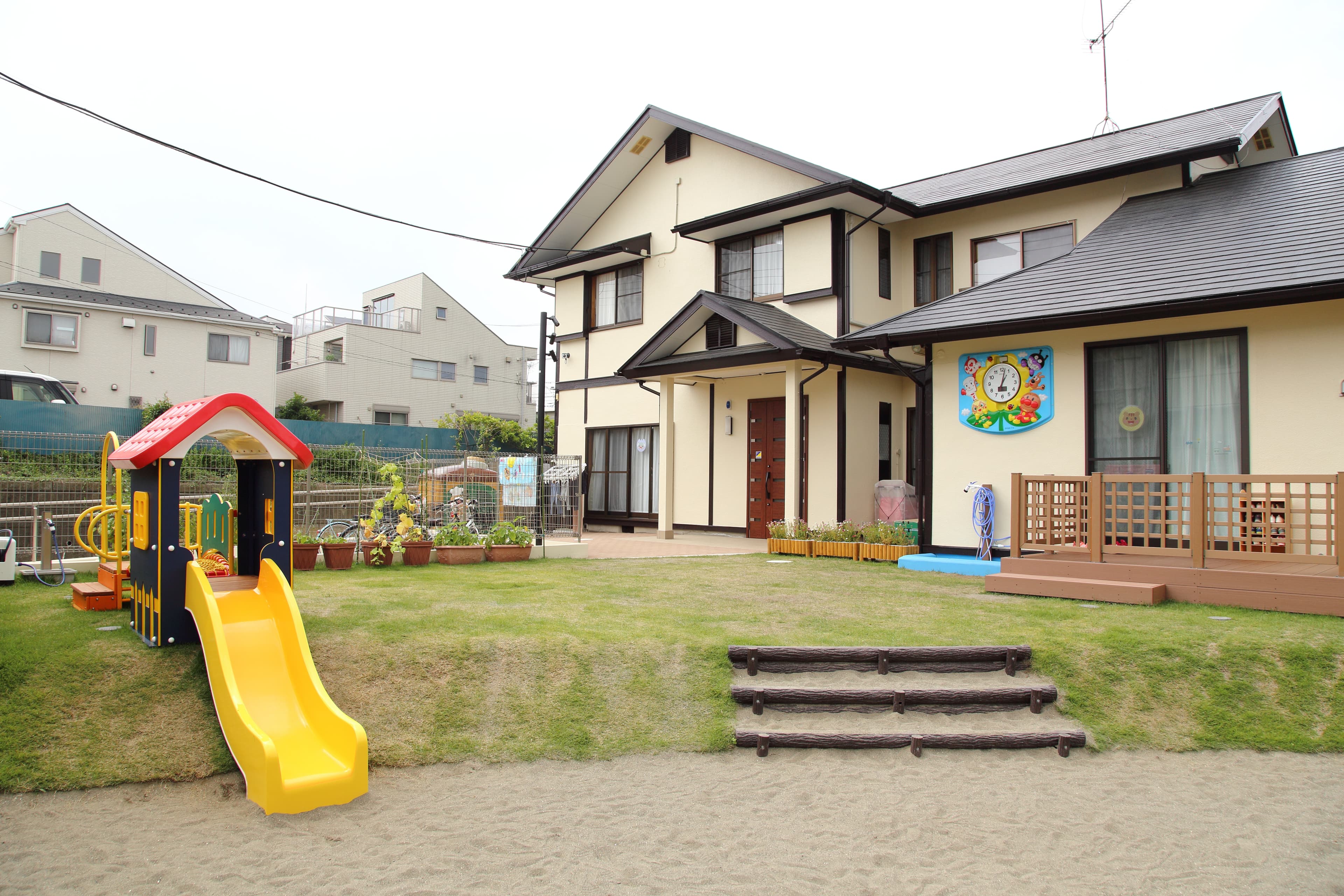 成瀬なかよし保育園園舎